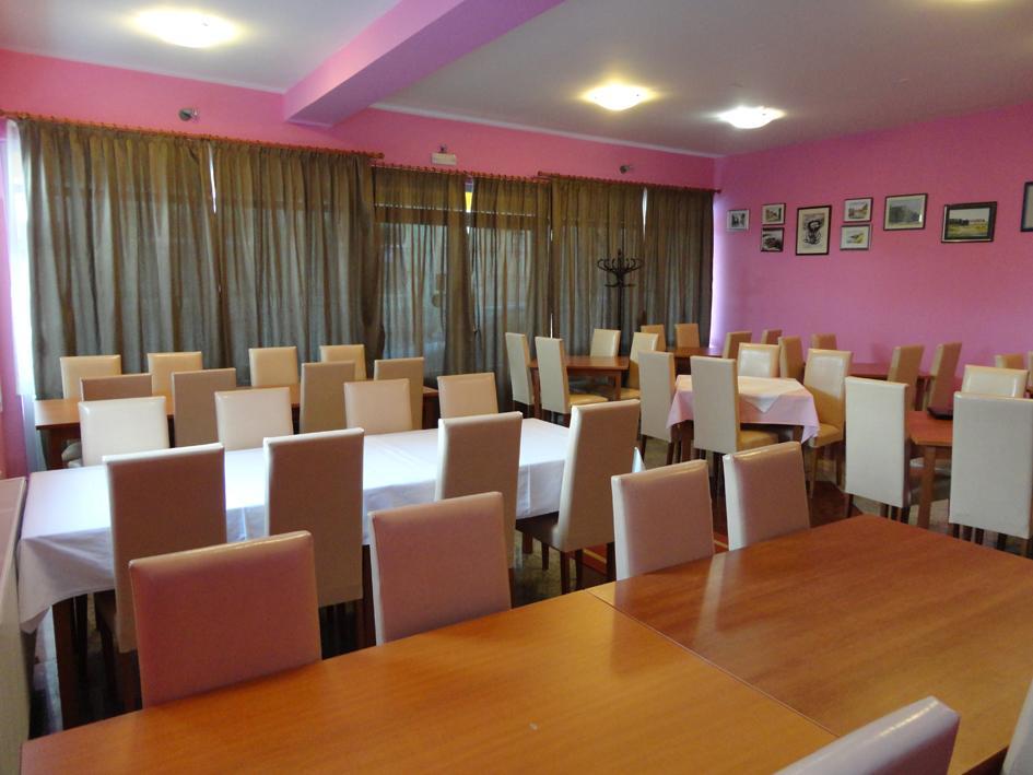 Bed and Breakfast Prenociste "Magnus" Slavonski Brod Exterior foto