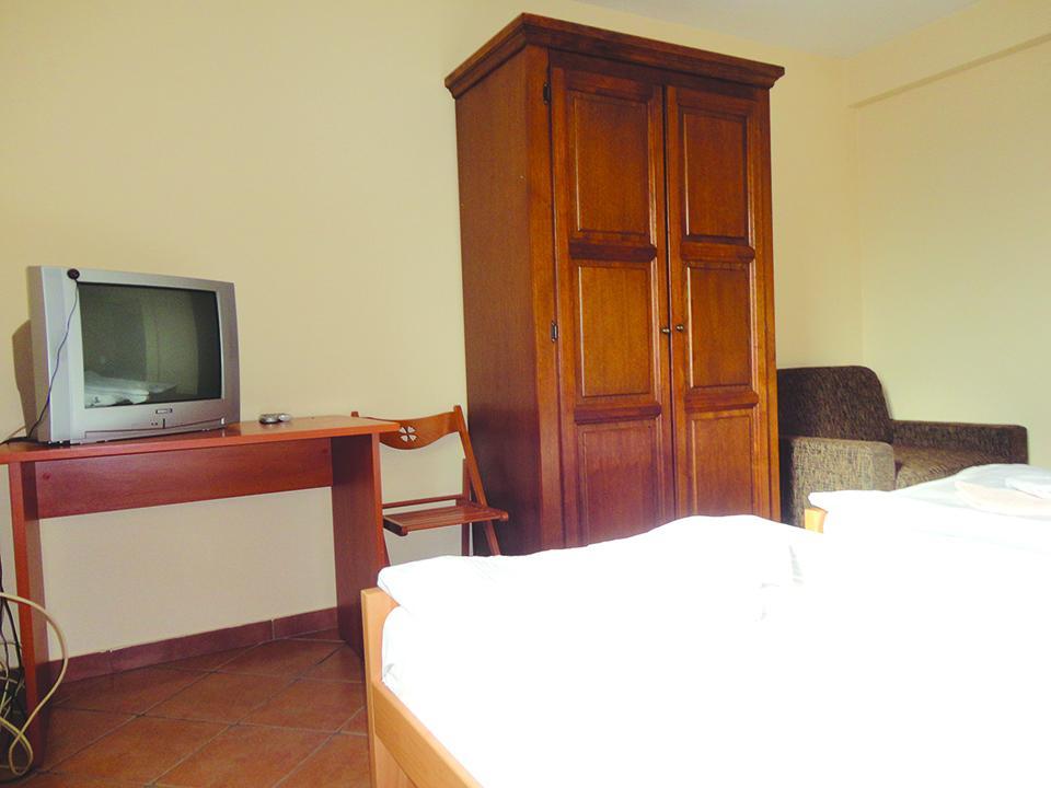 Bed and Breakfast Prenociste "Magnus" Slavonski Brod Exterior foto