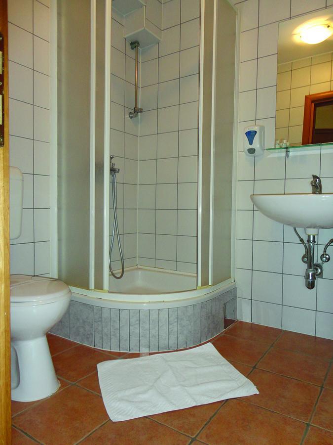 Bed and Breakfast Prenociste "Magnus" Slavonski Brod Exterior foto