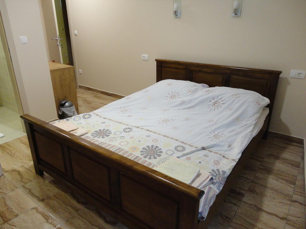 Bed and Breakfast Prenociste "Magnus" Slavonski Brod Exterior foto