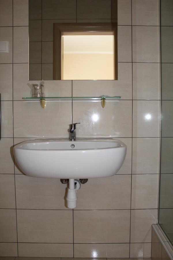 Bed and Breakfast Prenociste "Magnus" Slavonski Brod Exterior foto