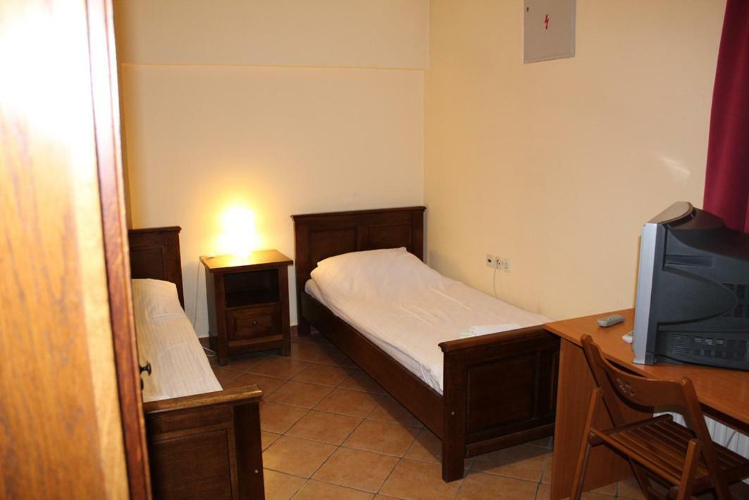 Bed and Breakfast Prenociste "Magnus" Slavonski Brod Exterior foto