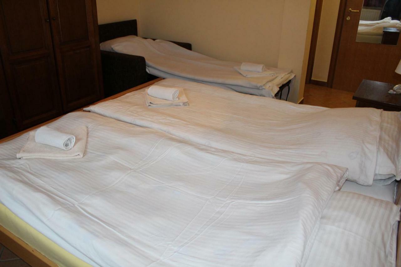 Bed and Breakfast Prenociste "Magnus" Slavonski Brod Exterior foto
